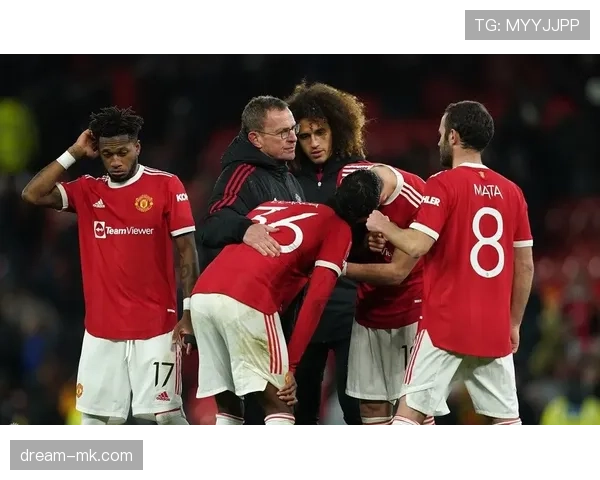 C罗 vs 凯恩：中锋能力与战术角色差异